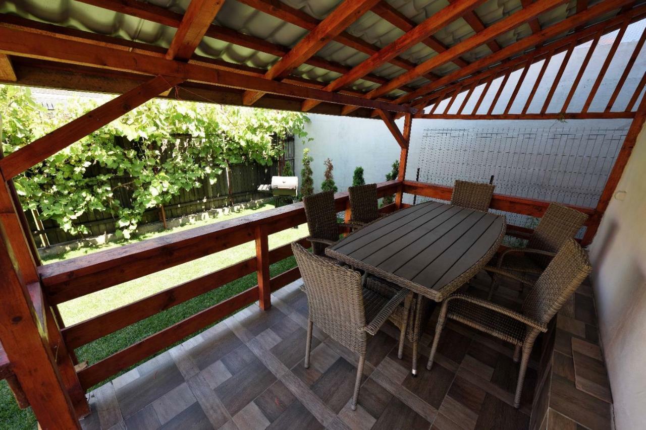 Casa Optim Hotel คาลิมาเนช ภายนอก รูปภาพ